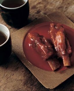 Wuxi braised pork ribs