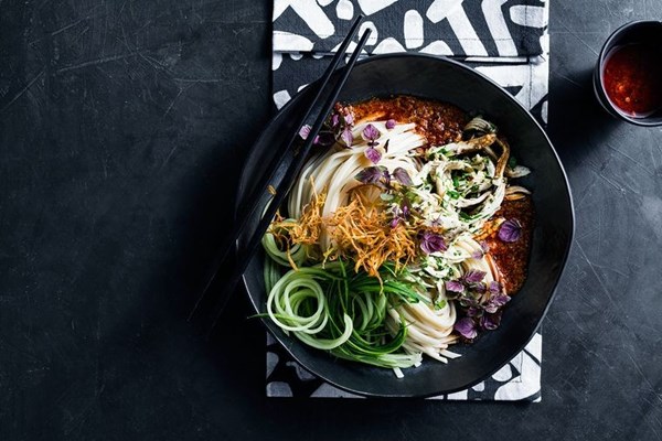 Xi'an cold noodles with spicy shredded chicken
