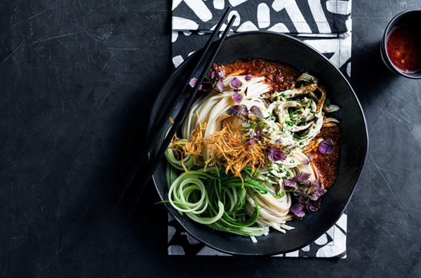 Xi'an cold noodles with spicy shredded chicken