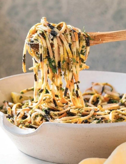 Year-round herby lemon pasta