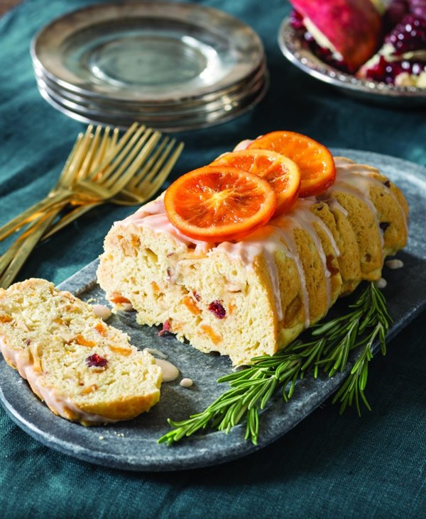 Yeasted fruitcake