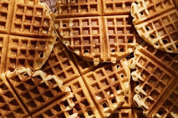 Yeasted waffles & fried chicken 