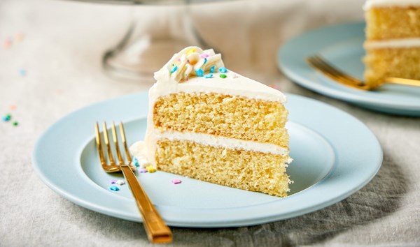 Yellow blender cake