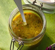 Yellow coconut curry sauce
