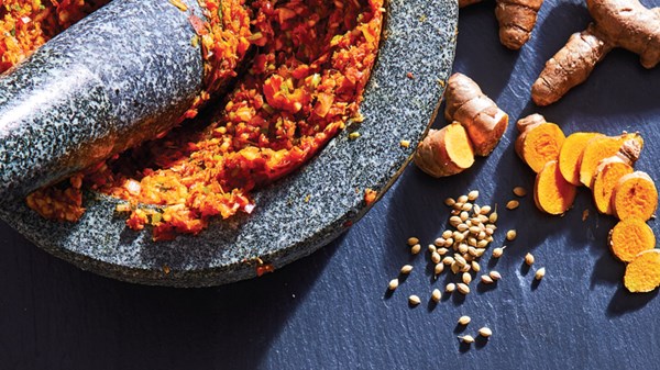 Yellow curry paste (Prik gaeng leung)