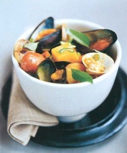 Yellow mussel, cockle and potato curry