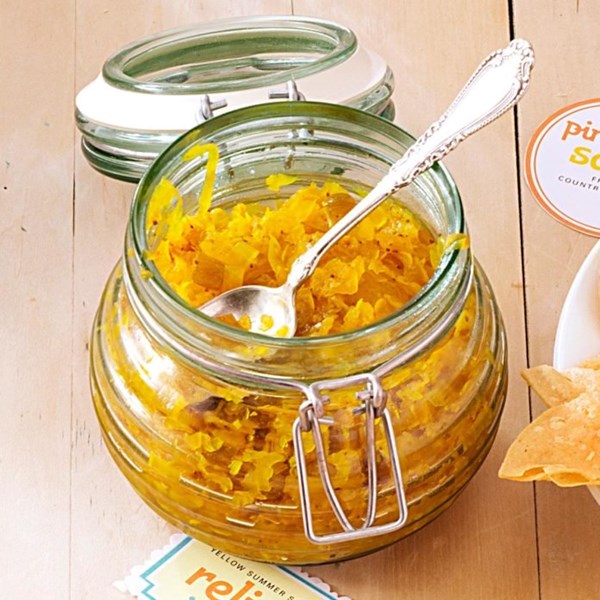 Yellow summer squash relish