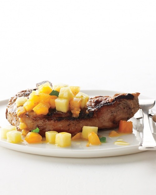Yellow tomato-pineapple relish