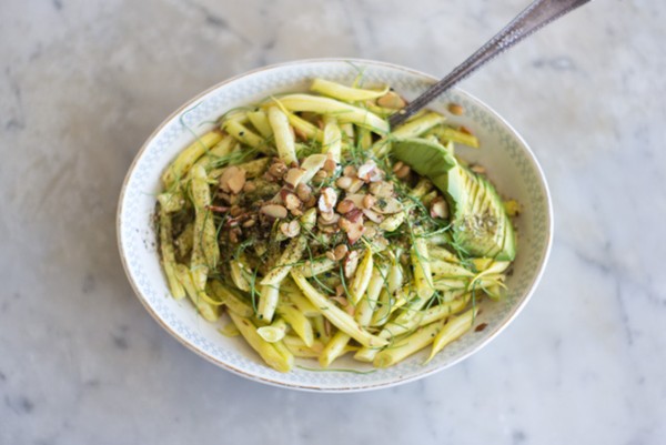 Yellow wax beans & scallions