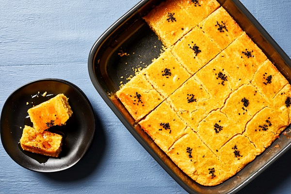 Yemeni cornbread (Kubaana)