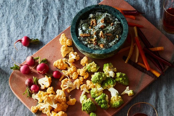 Yoghurt & spinach dip, 'borani esfanaaj', in the Persian manner