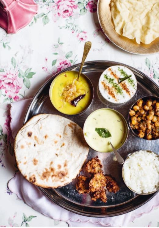 Yoghurt curry (Dahi ni kadhi)