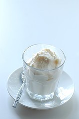 Yoghurt sorbet