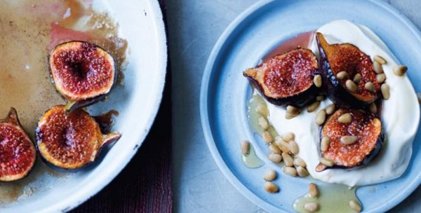 Yoghurt, toffee figs and honey