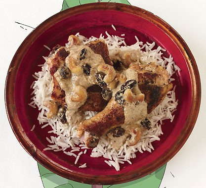Yogurt-braised chicken with cashews and raisins