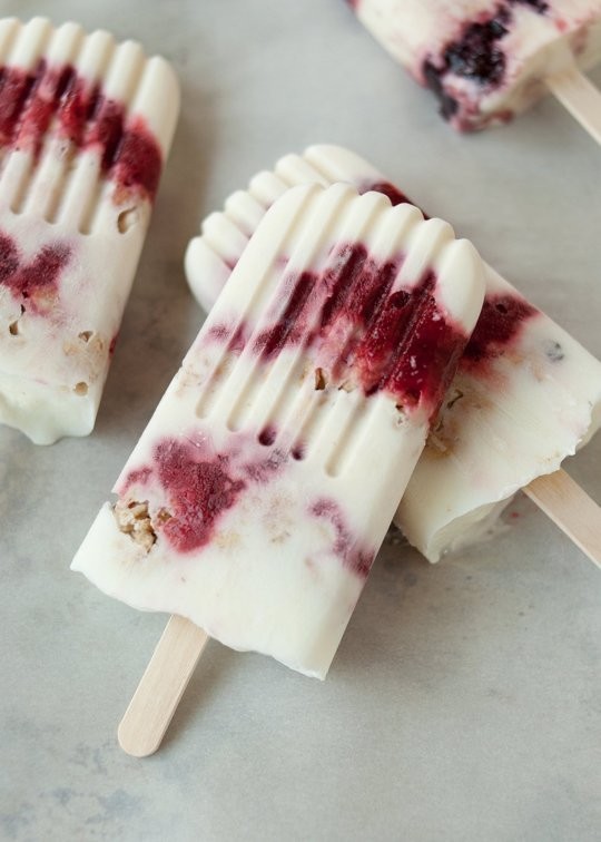 Yogurt breakfast popsicles