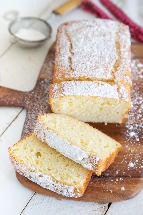 Yogurt cake