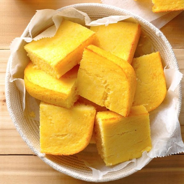 Yogurt cornbread