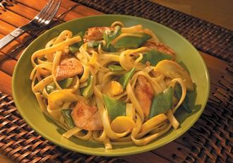 Yogurt curry with noodles
