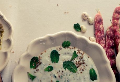 Yogurt dip with mint