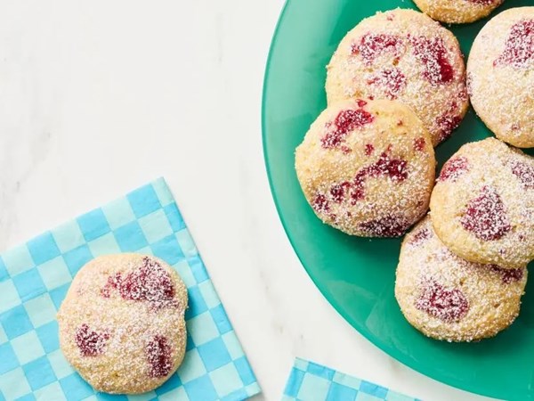Yogurt-raspberry cookies