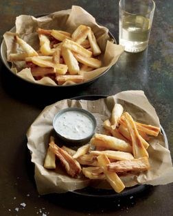 Yuca fries with creamy cilantro-lime dipping sauce