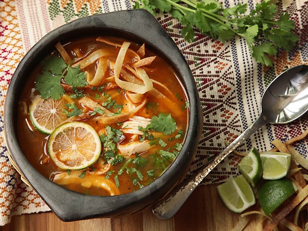 Yucatán-style lime soup (Sopa de lima)