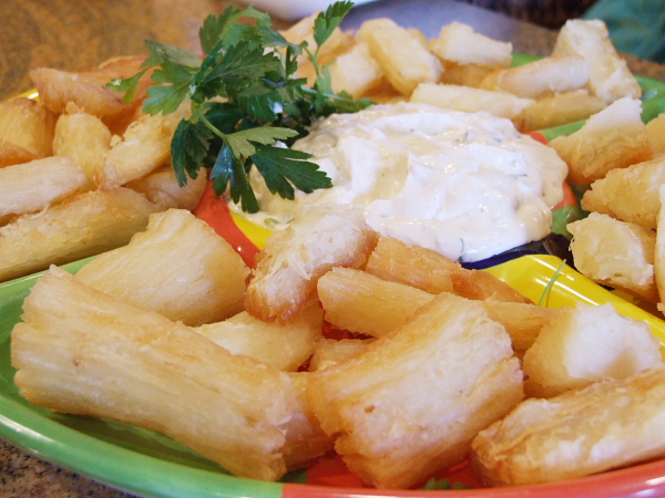 Yucca fries with cilantro mayonnaise