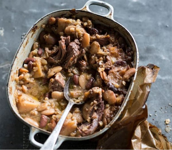 Yvonne's cholent
