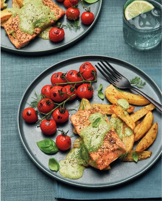 Zaatar salmon with potato wedges & tomatoes