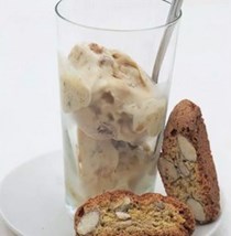 Zabaglione ice cream with biscotti