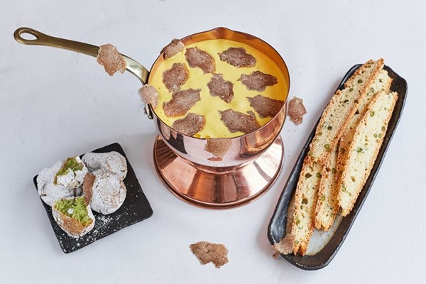 Zabaglione with biscotti