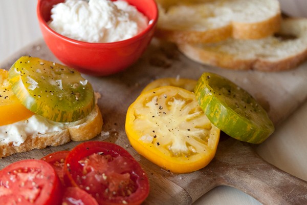 Zebra tomato and burrata crostini