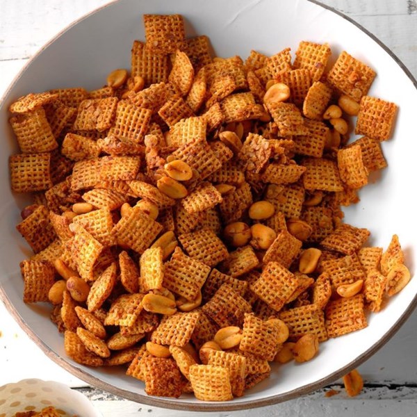Zesty snack mix