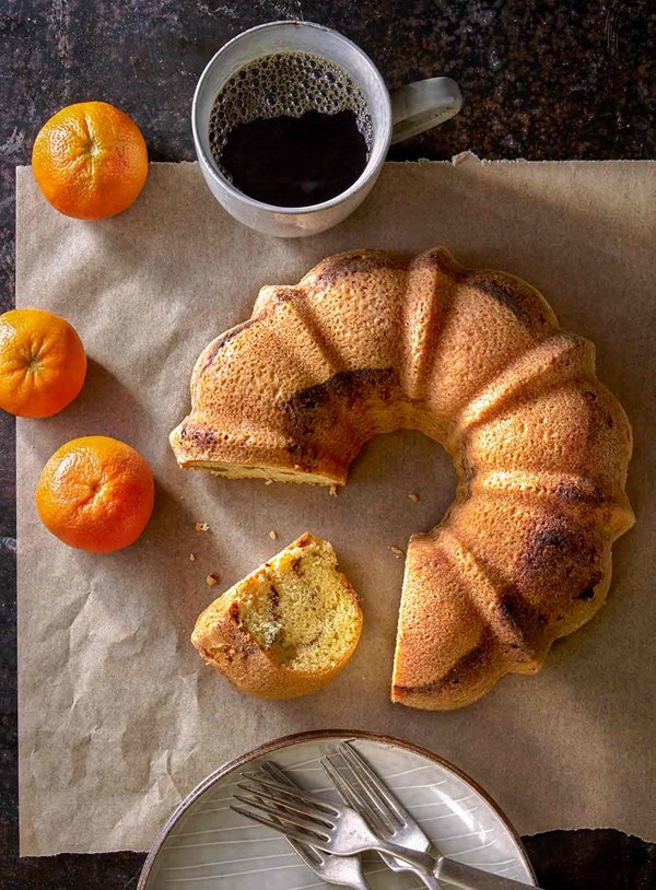 Zingerman's sour cream coffee cake