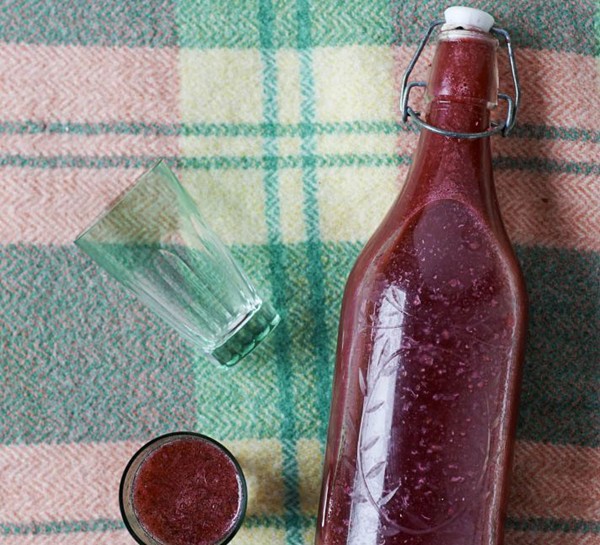 Zingy blackberry lemonade 