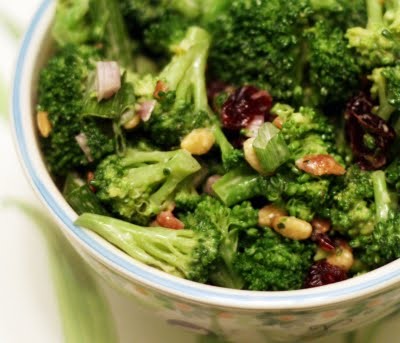 Zippy broccoli salad with bacon, pinenuts and cranberries