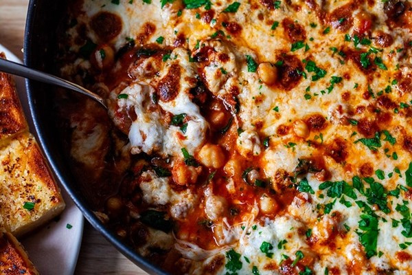 Ziti chickpeas with sausage and kale