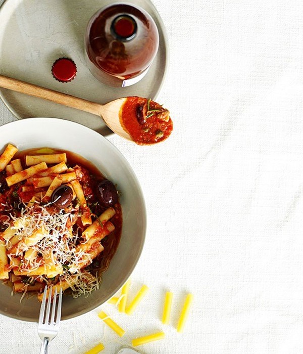 Ziti puttanesca