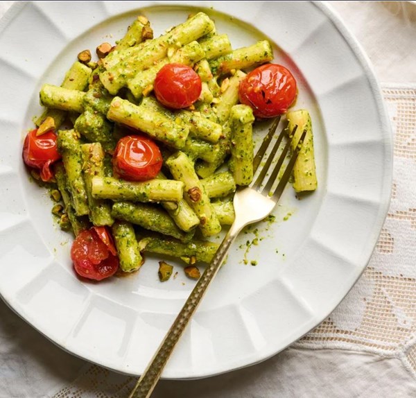 Ziti with roasted garlic and arugula pesto