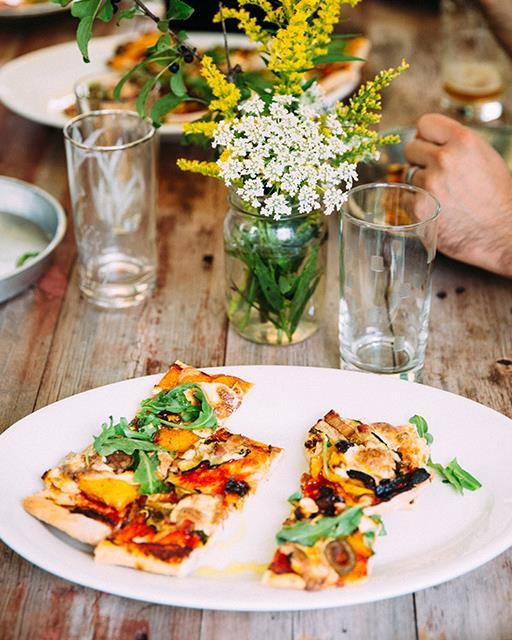 Zucchini & goat cheese pizza