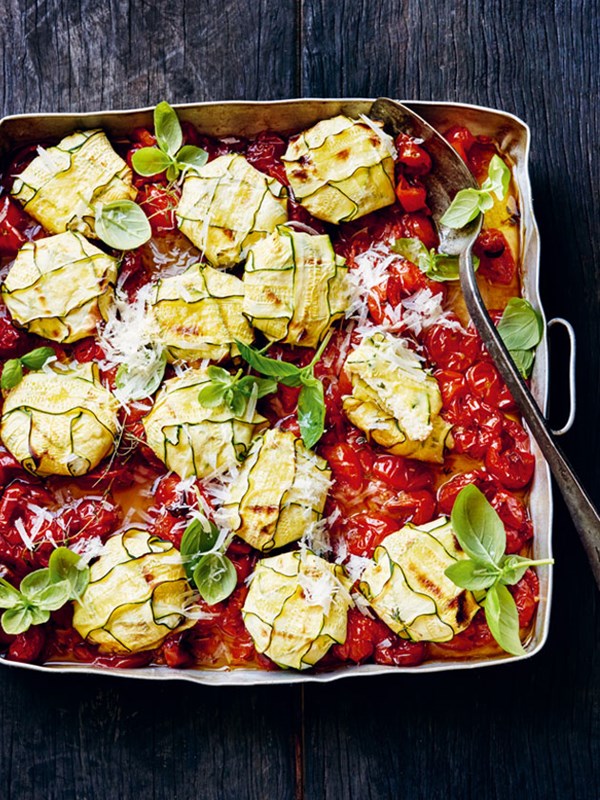 Zucchini 3-cheese ravioli with baked tomato sauce