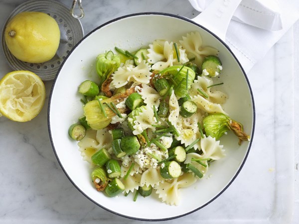 Zucchini and ricotta farfalle