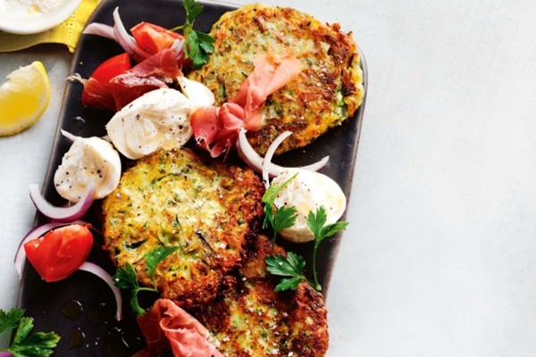 Zucchini fritters with prosciutto & bocconcini salad