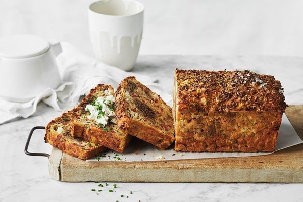Zucchini, goat's cheese, chorizo and dark rye loaf