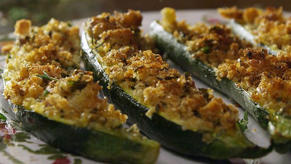 Zucchini gratin (Zucchine gratinate)
