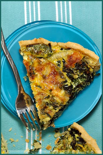 Zucchini, kale and onion quiche (Quiche aux courgettes, chou vert et oignons)