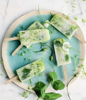 Zucchini, lemonade & mint popsicles