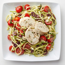 Zucchini noodle salad with chicken