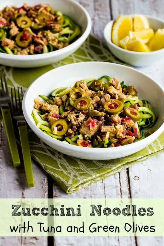 Zucchini noodles with tuna and green olives